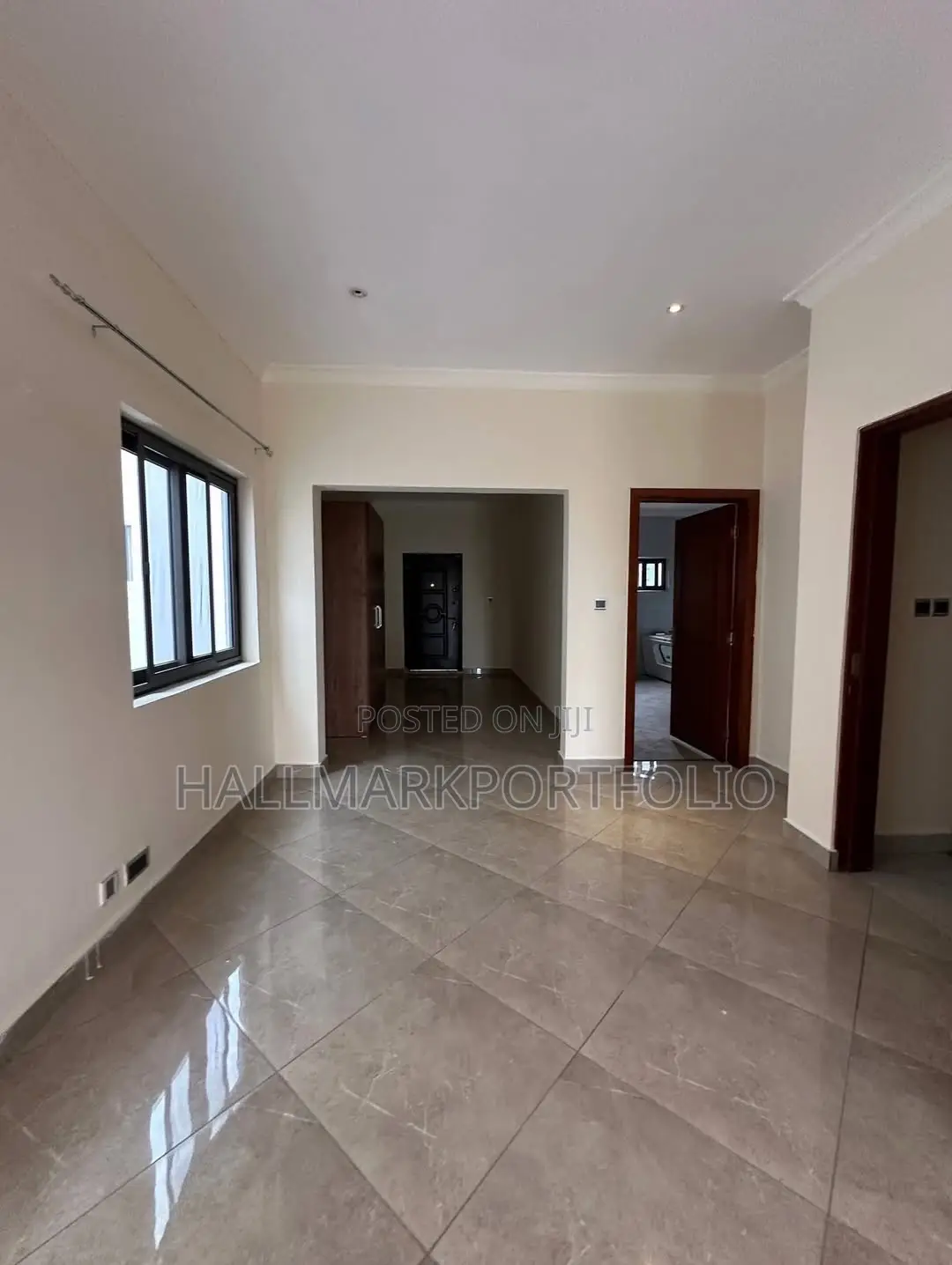 5bdrm House in East Legon for sale