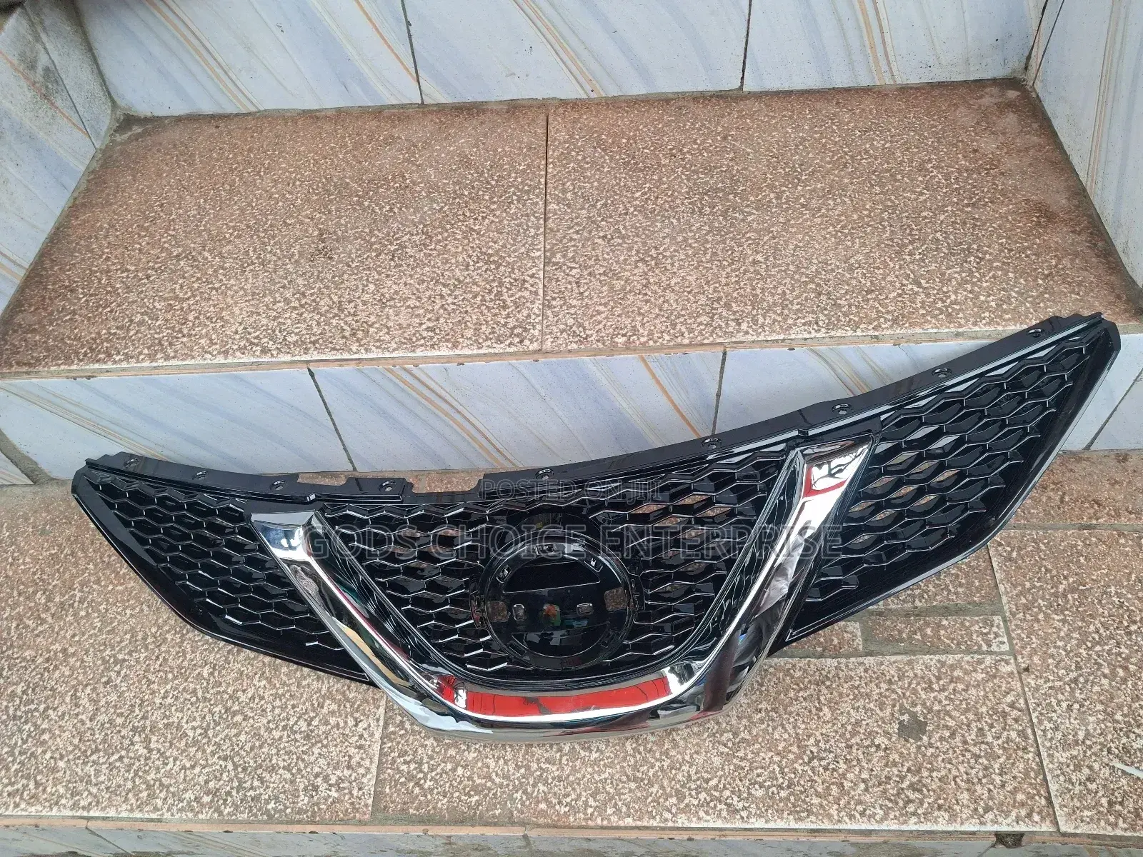 Front Grill Quashiqua/Rouge 2016-2018 Se