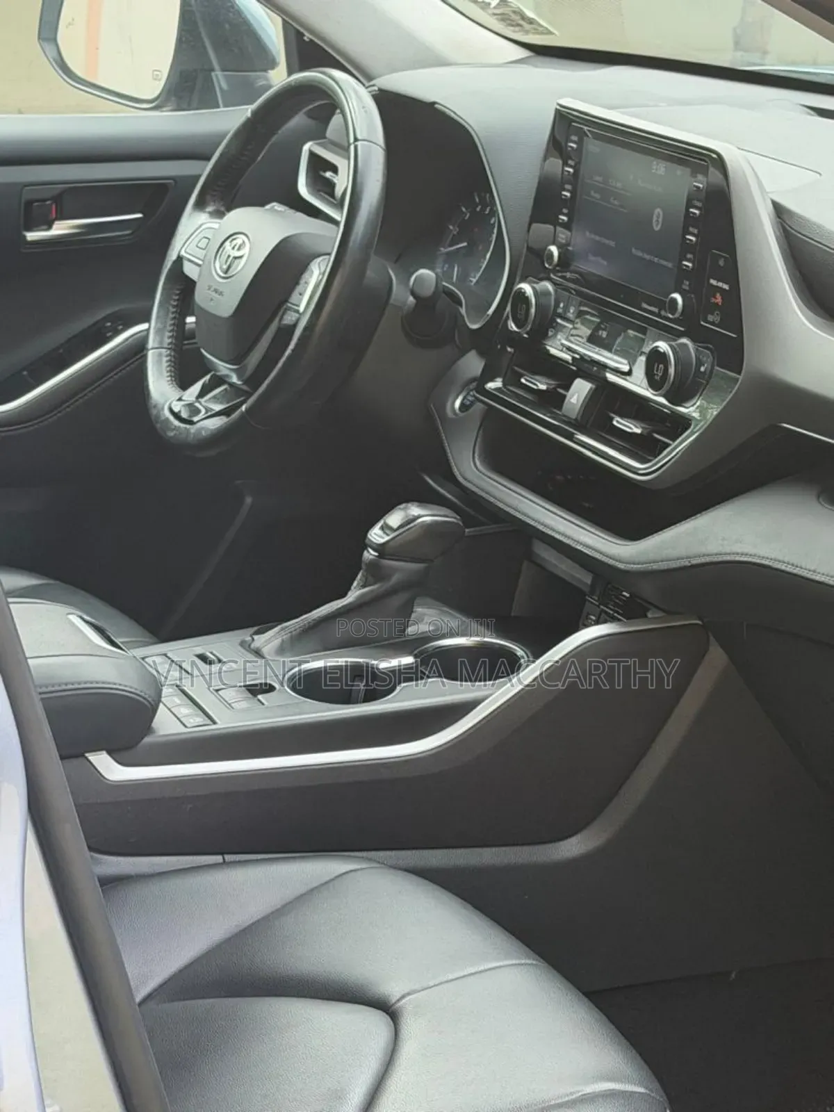 Toyota Highlander XLE AWD 2020 Blue