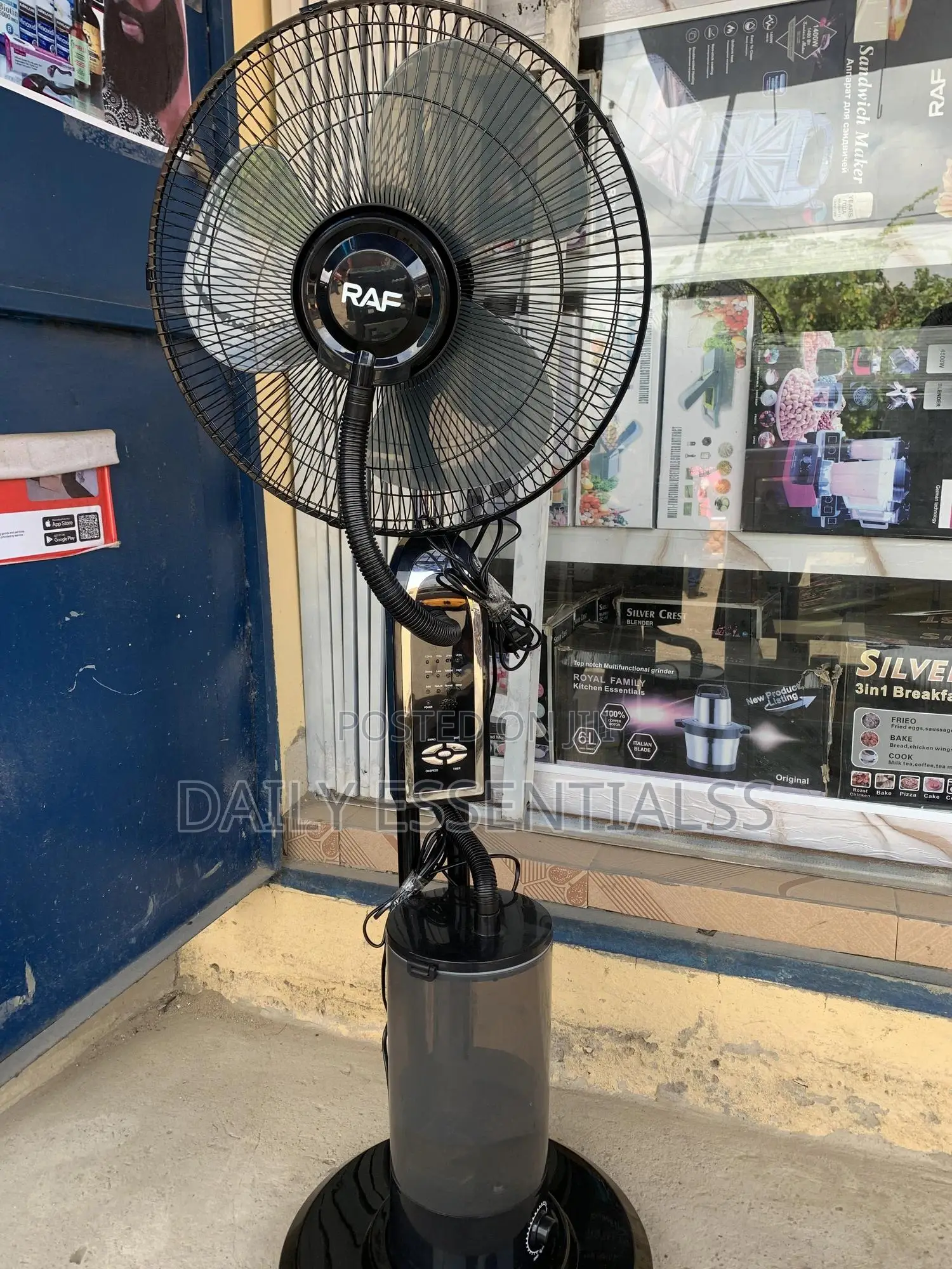 Raf 3-in-1 Mist Fan With Remote – R936
