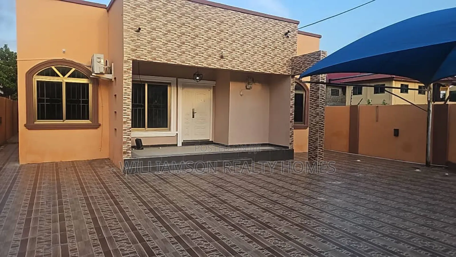 3bdrm House in Spintex Road for rent