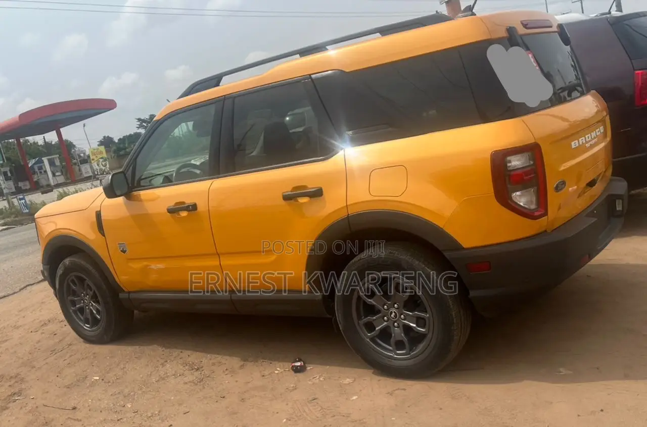 Ford Bronco 2022 Yellow