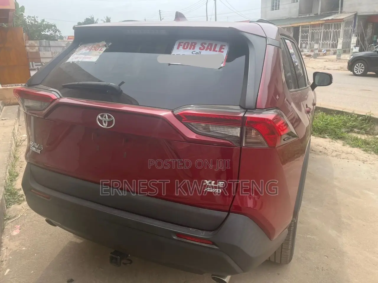 Toyota RAV4 XLE Premium AWD 2023 Red