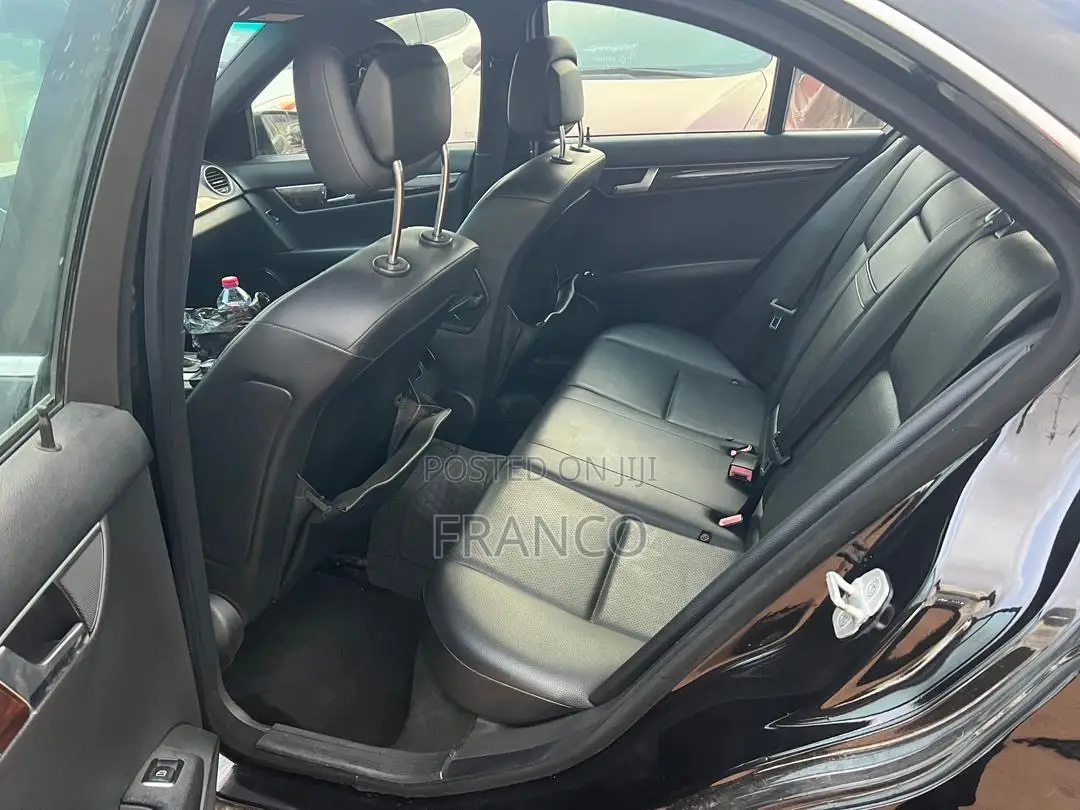 Mercedes-Benz C250 2014 Black