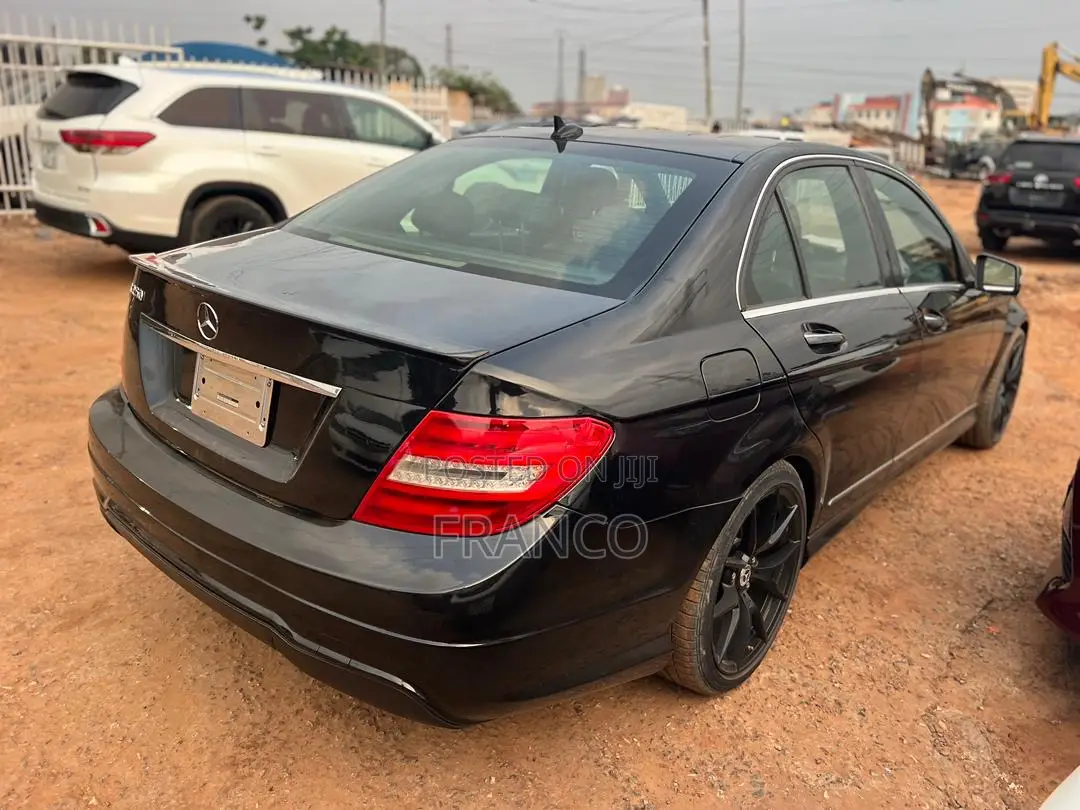Mercedes-Benz C250 2014 Black