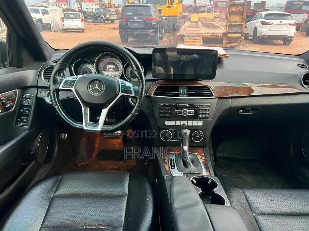 Mercedes-Benz C250 2014 Black