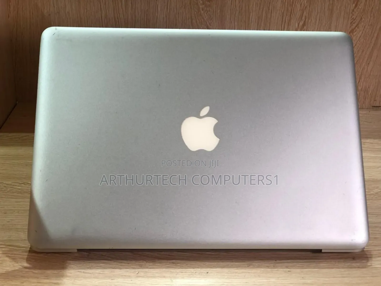 Laptop Apple MacBook Pro 2010 3GB Intel Core 2 Duo HDD 320GB