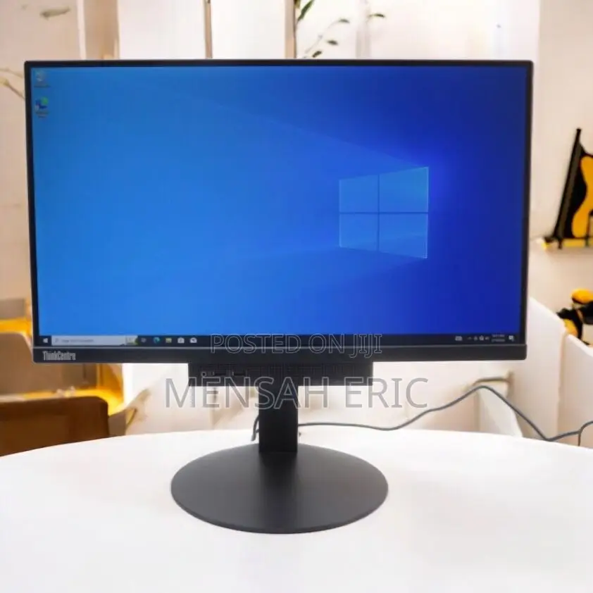 Desktop Computer Lenovo ThinkCentre 22 8GB Intel Core I5 SSD 256GB