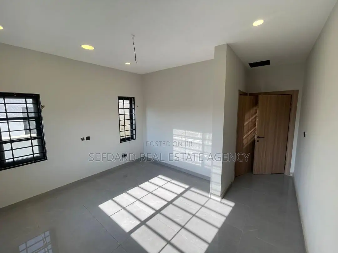 3bdrm House in Amasaman for sale