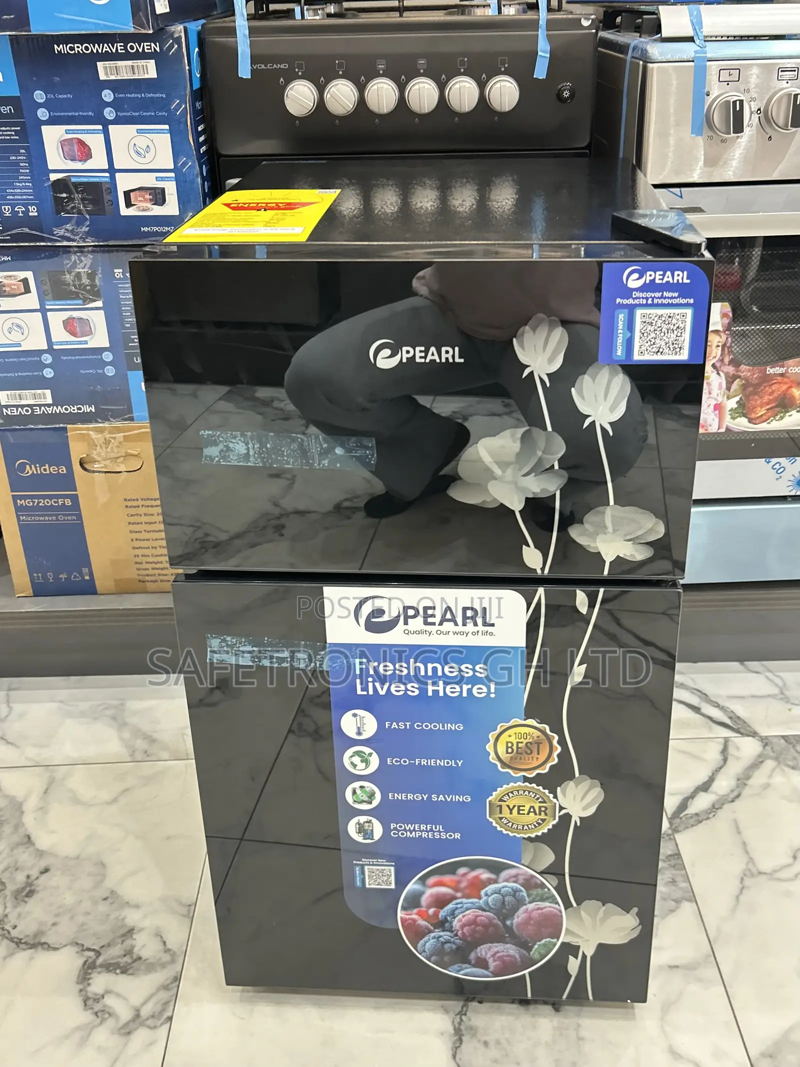 Affordable New Tabletop 90l Pearl Top Mount Glass Black Fridge