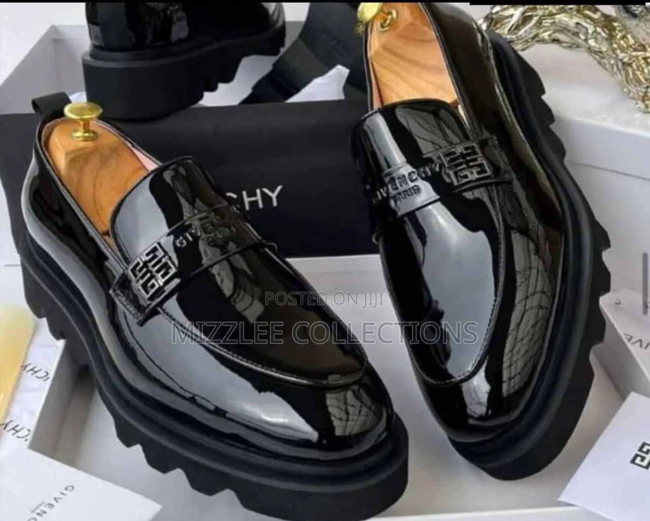 Givenchy Mirror Loafers Available in 40-46