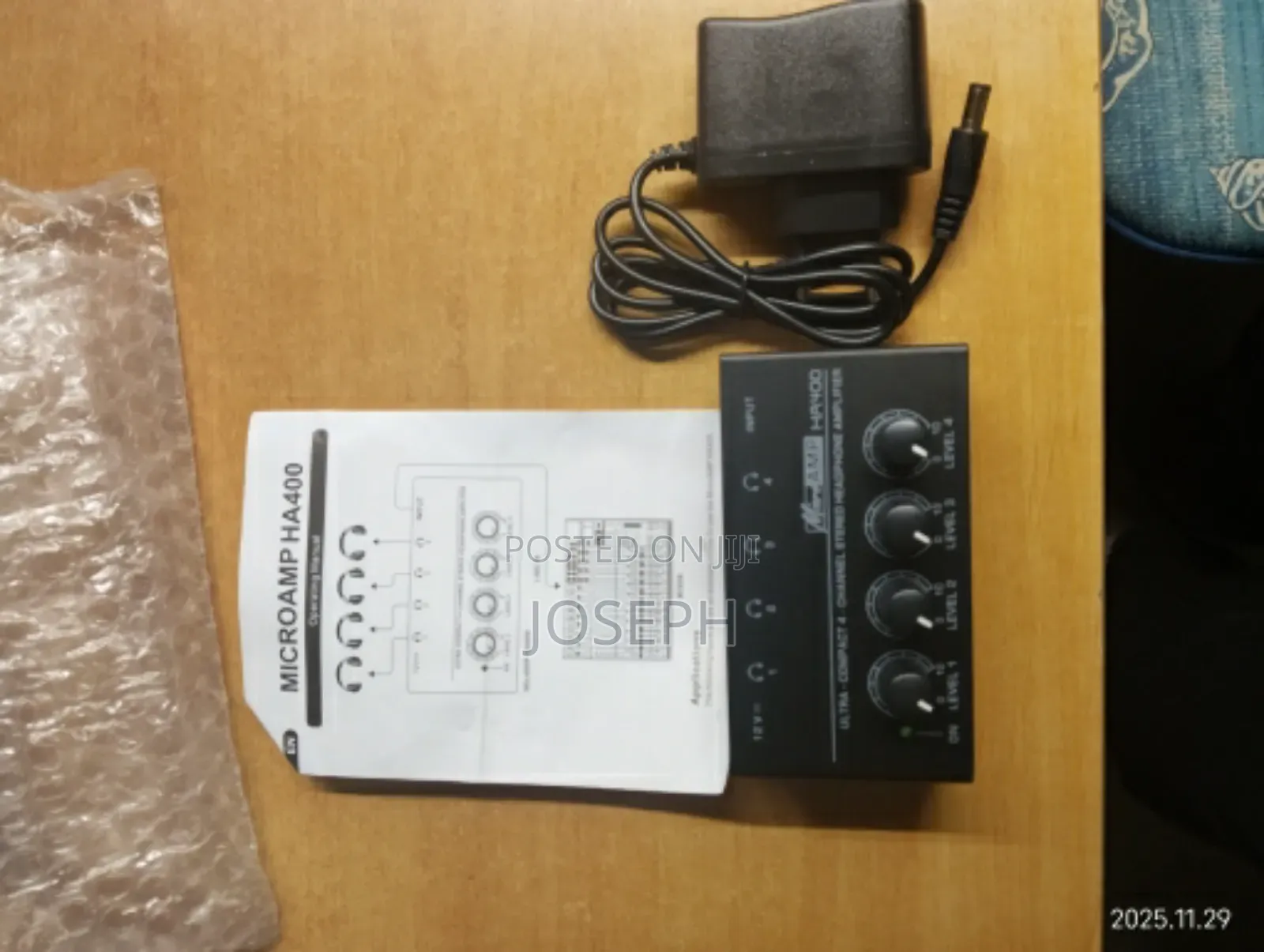 4 Channels Headphone Amplifier