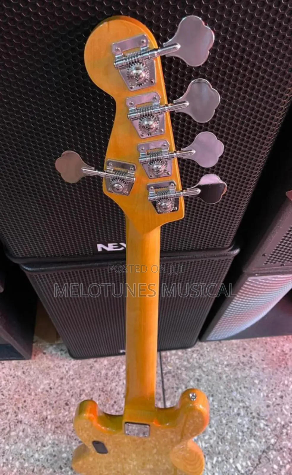 Fender Classic Vibe '70s Jazz Bass Active Guitar