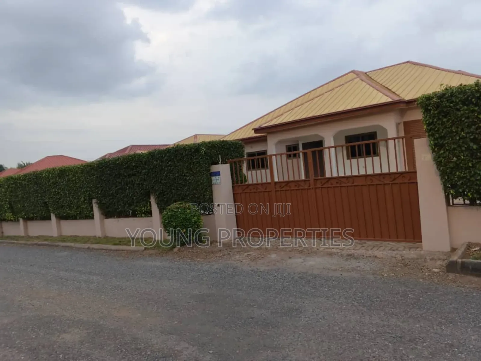 4bdrm House in Adenta Malejor for rent