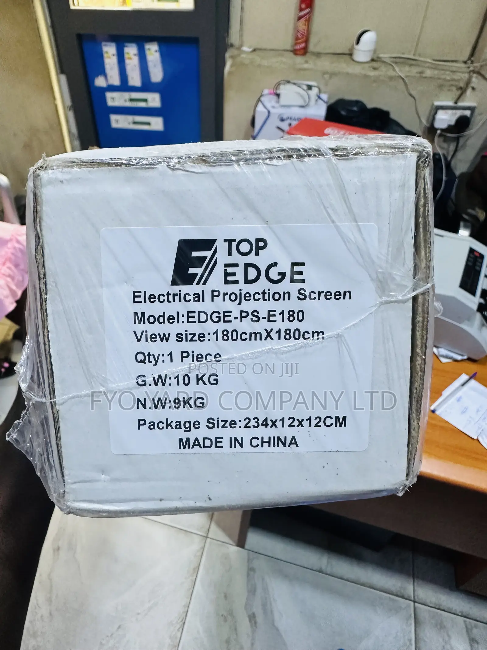 180cm*180cm Electronic Projector Screen