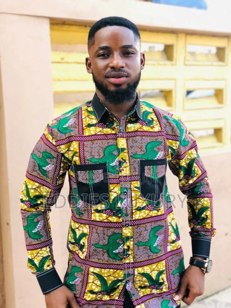 One-of-a-Kind Men’S Buttons Shirt