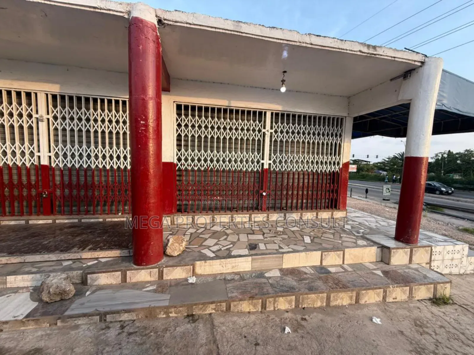 Commercial Property for Sale in Awoshie