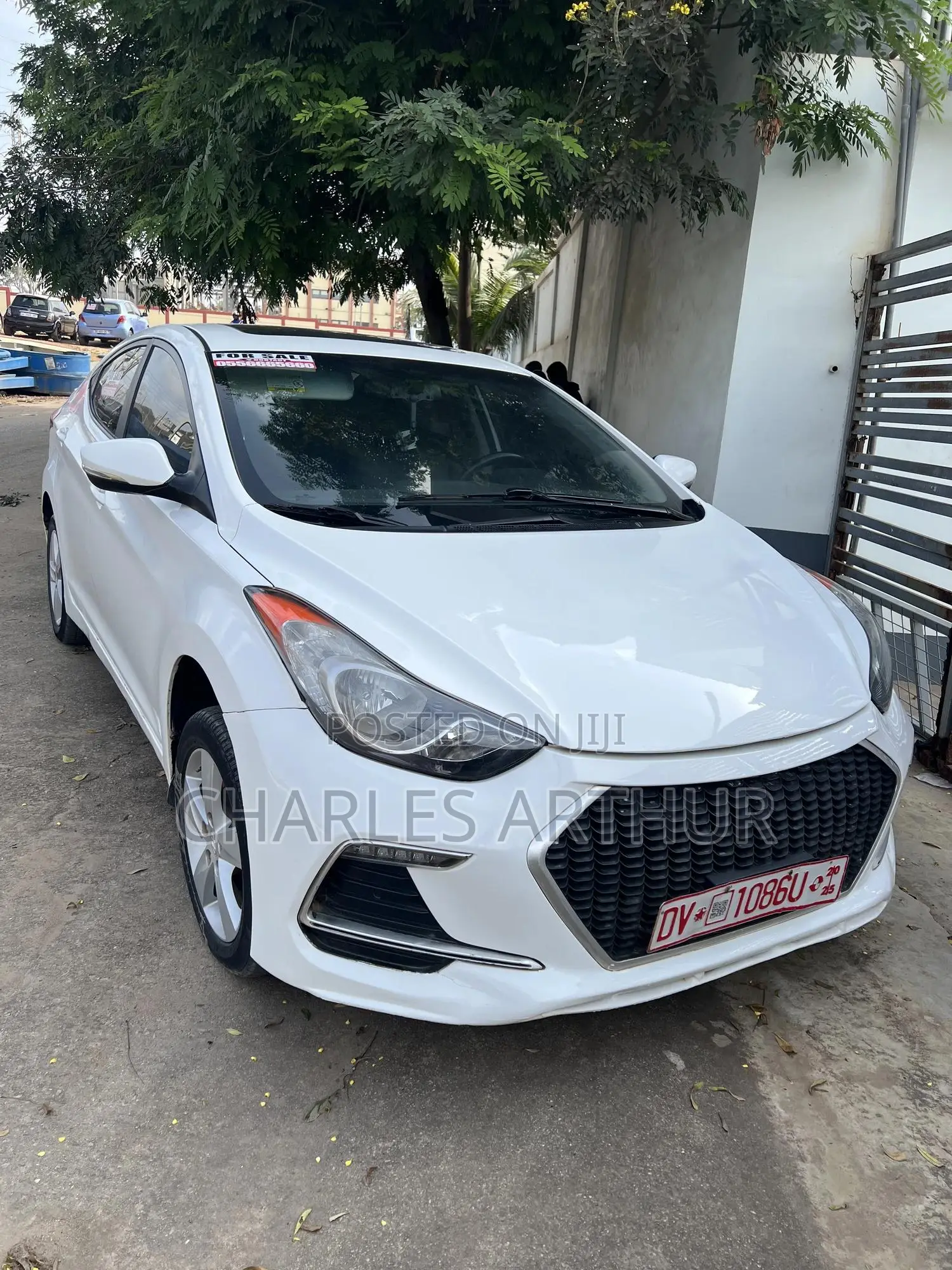 Hyundai Elantra Limited 4dr Sedan (1.8L 4cyl 6A) 2014 White