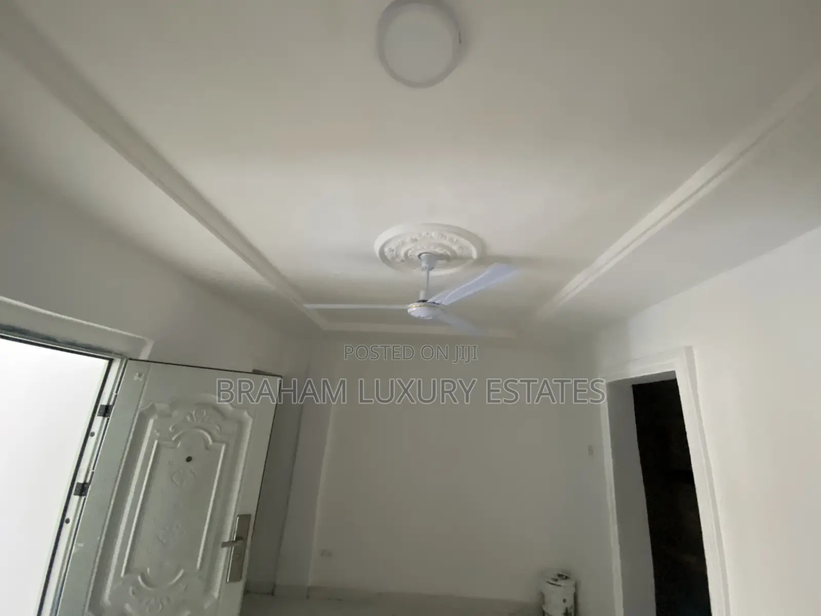 1bdrm Apartment in Braham Luxury, Spintex for rent