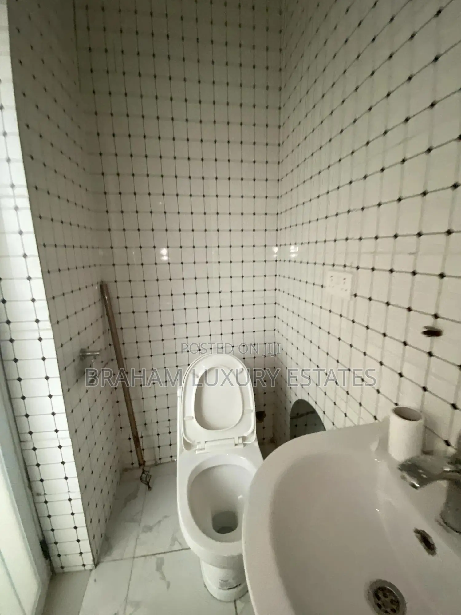 2bdrm Apartment in Braham Luxury, Spintex for rent