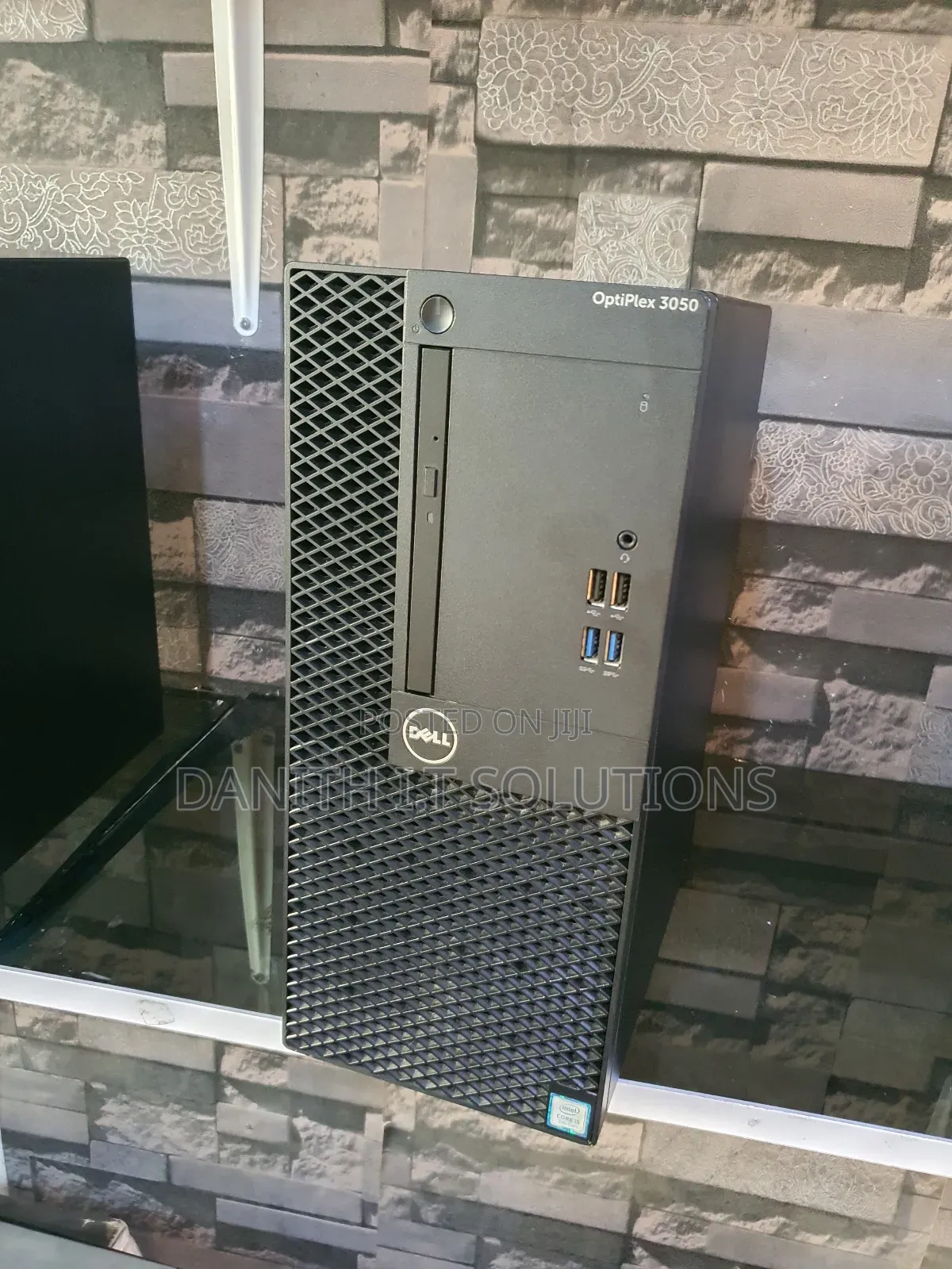 Desktop Computer Dell OptiPlex 3060 8GB Intel Core I5 HDD 1T