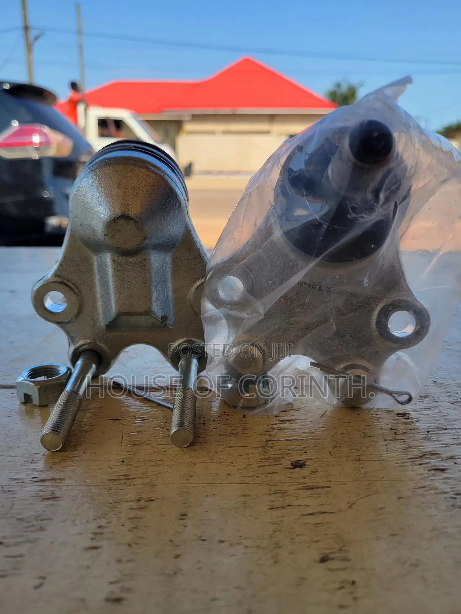 Ball Joints -Mitsubishi Pajero, L200, Montero (Front, Upper)