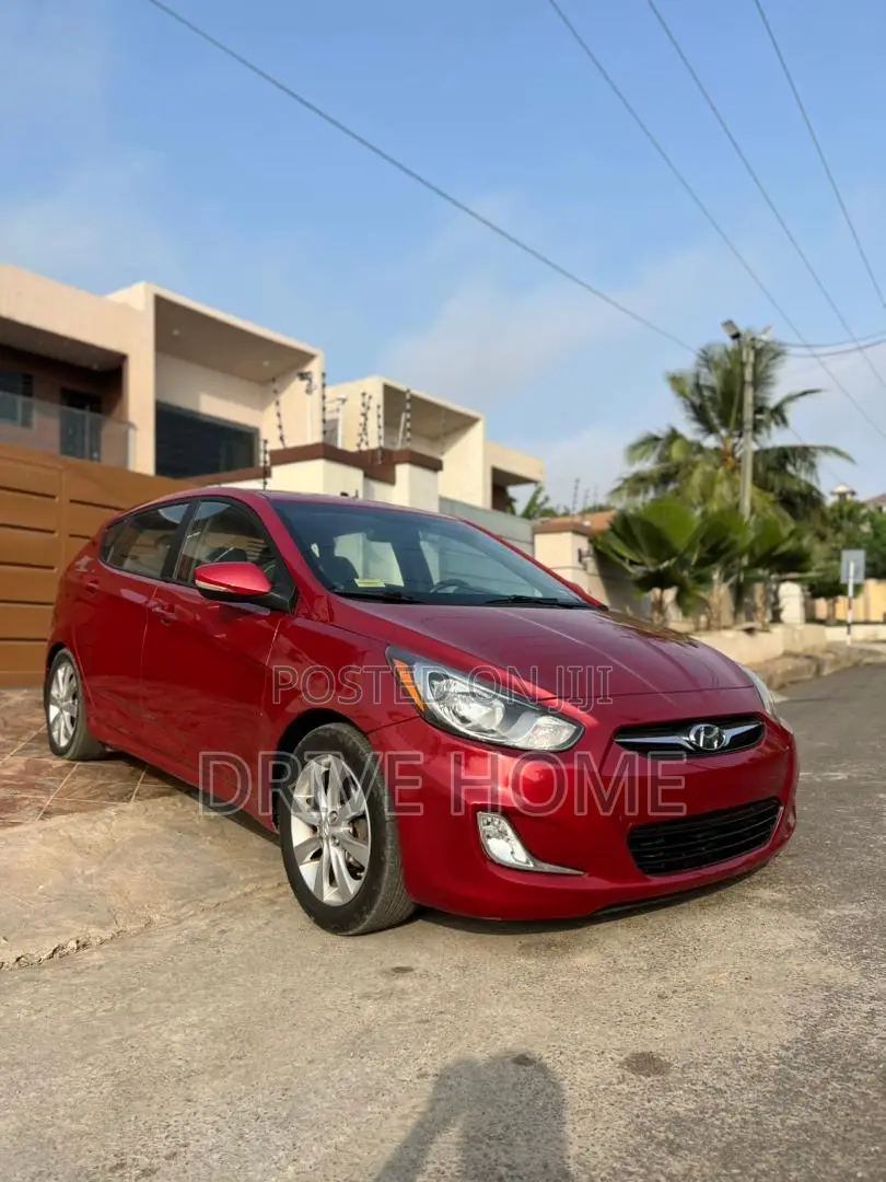 Hyundai Accent SE 2013
