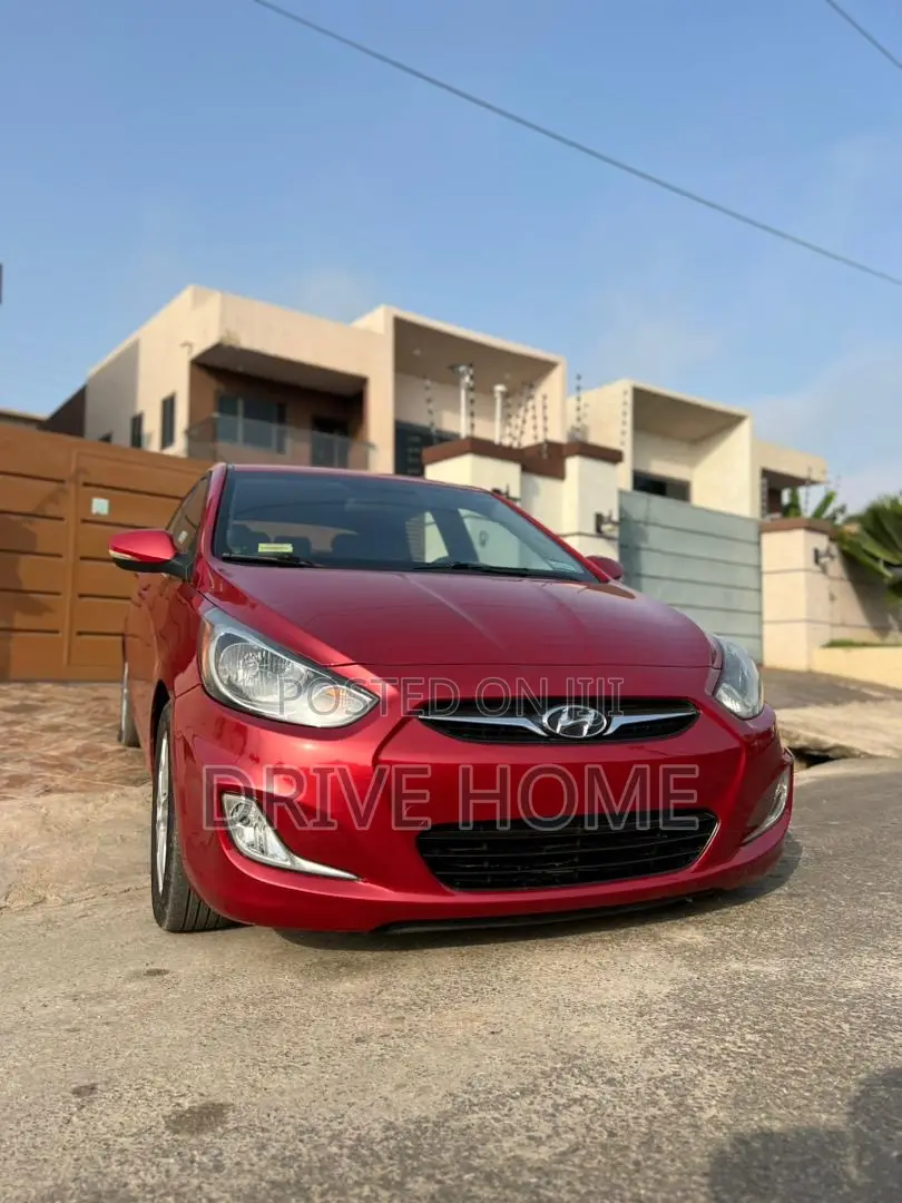 Hyundai Accent SE 2013
