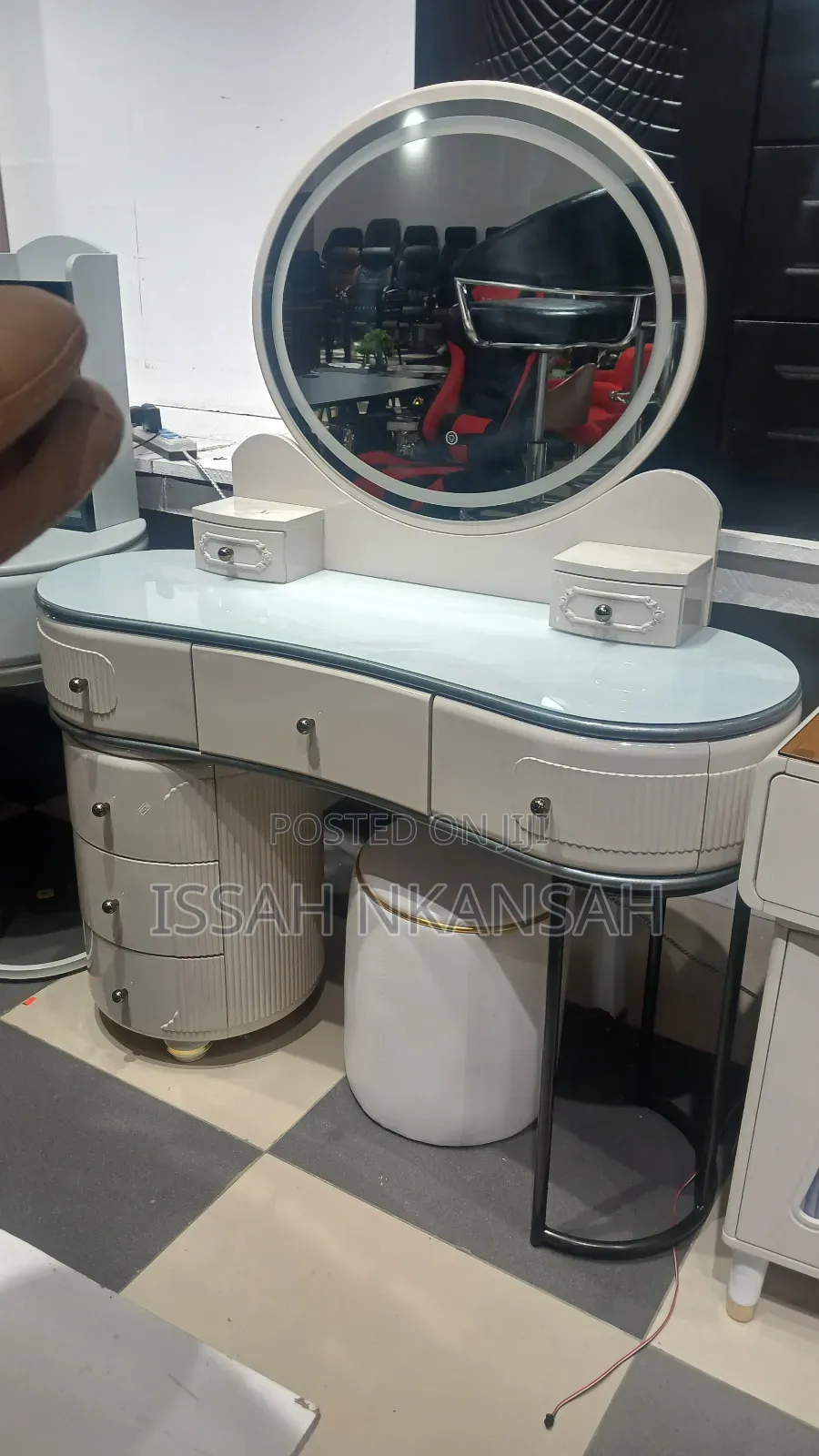 Executive Morden Dressing Mirror