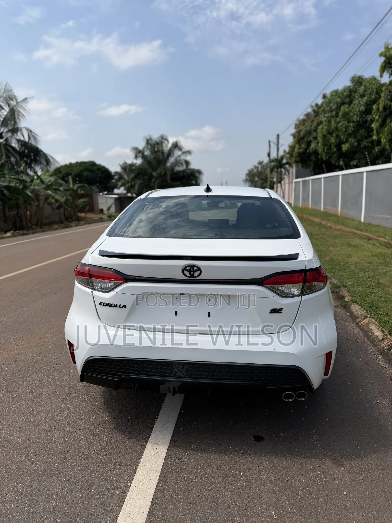 Toyota Corolla SE 2021 White