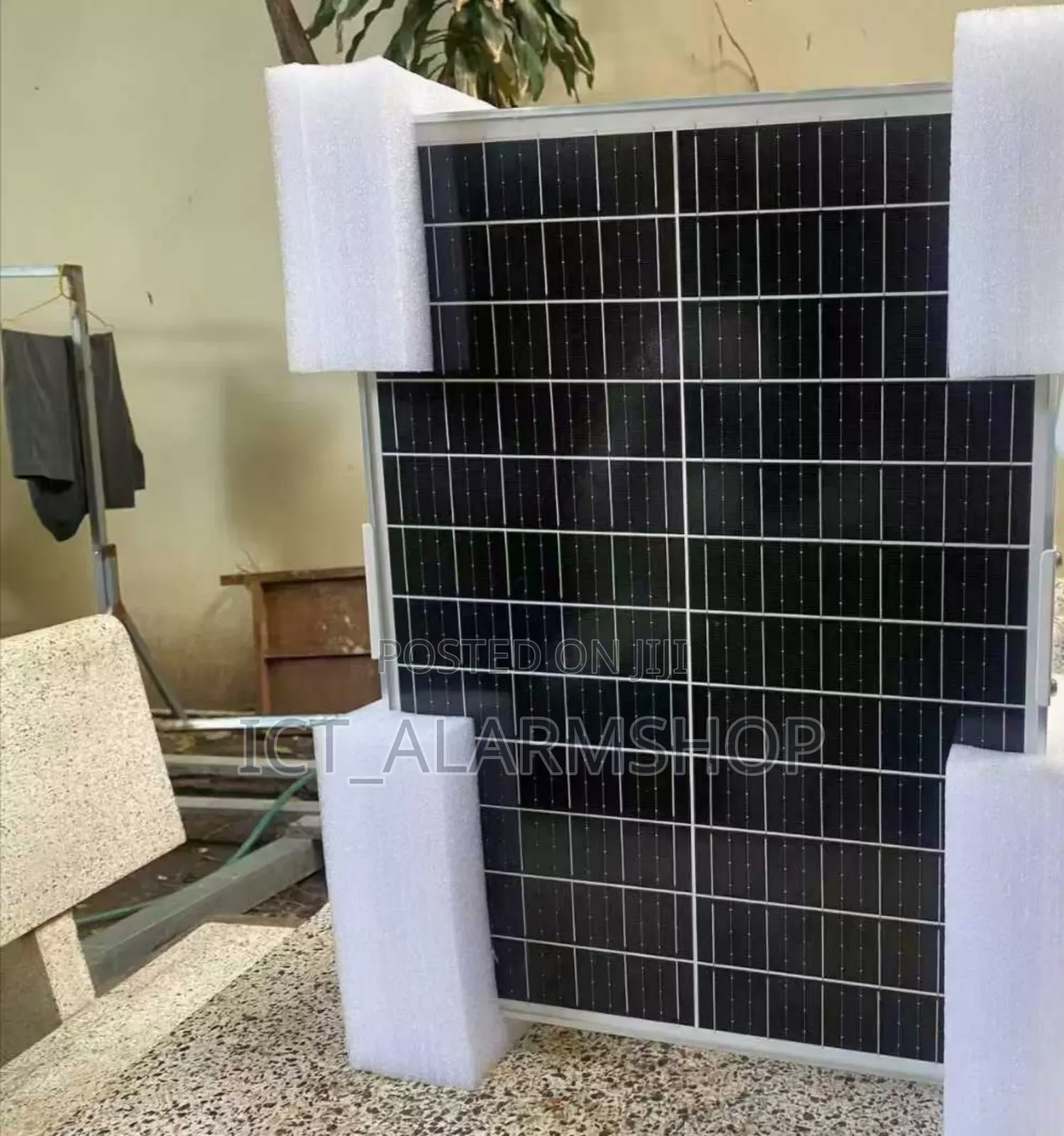 Solar Power Supply System, Battery, and Storage Unit