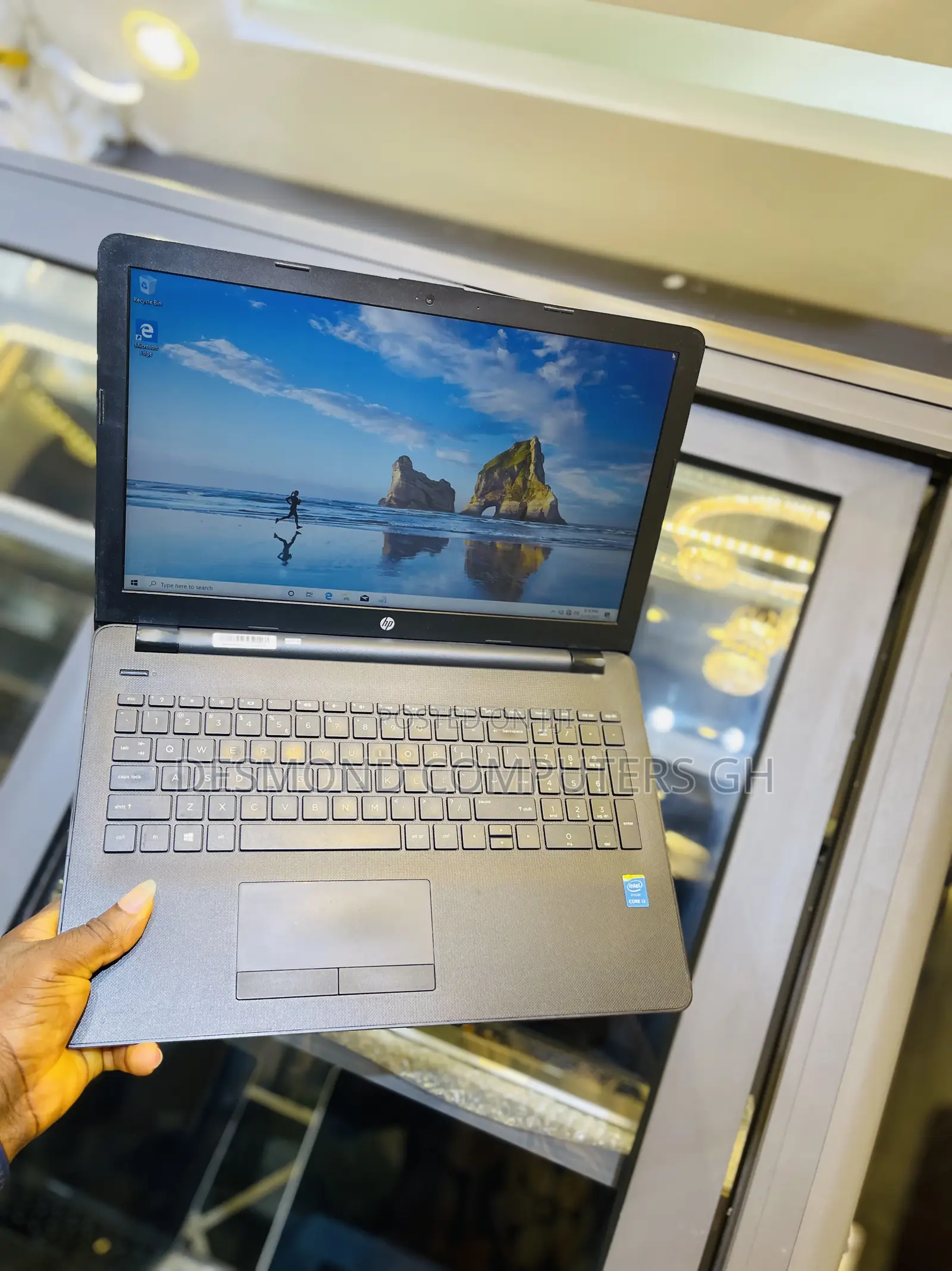 Laptop HP 15 4GB Intel Core I3 HDD 1T