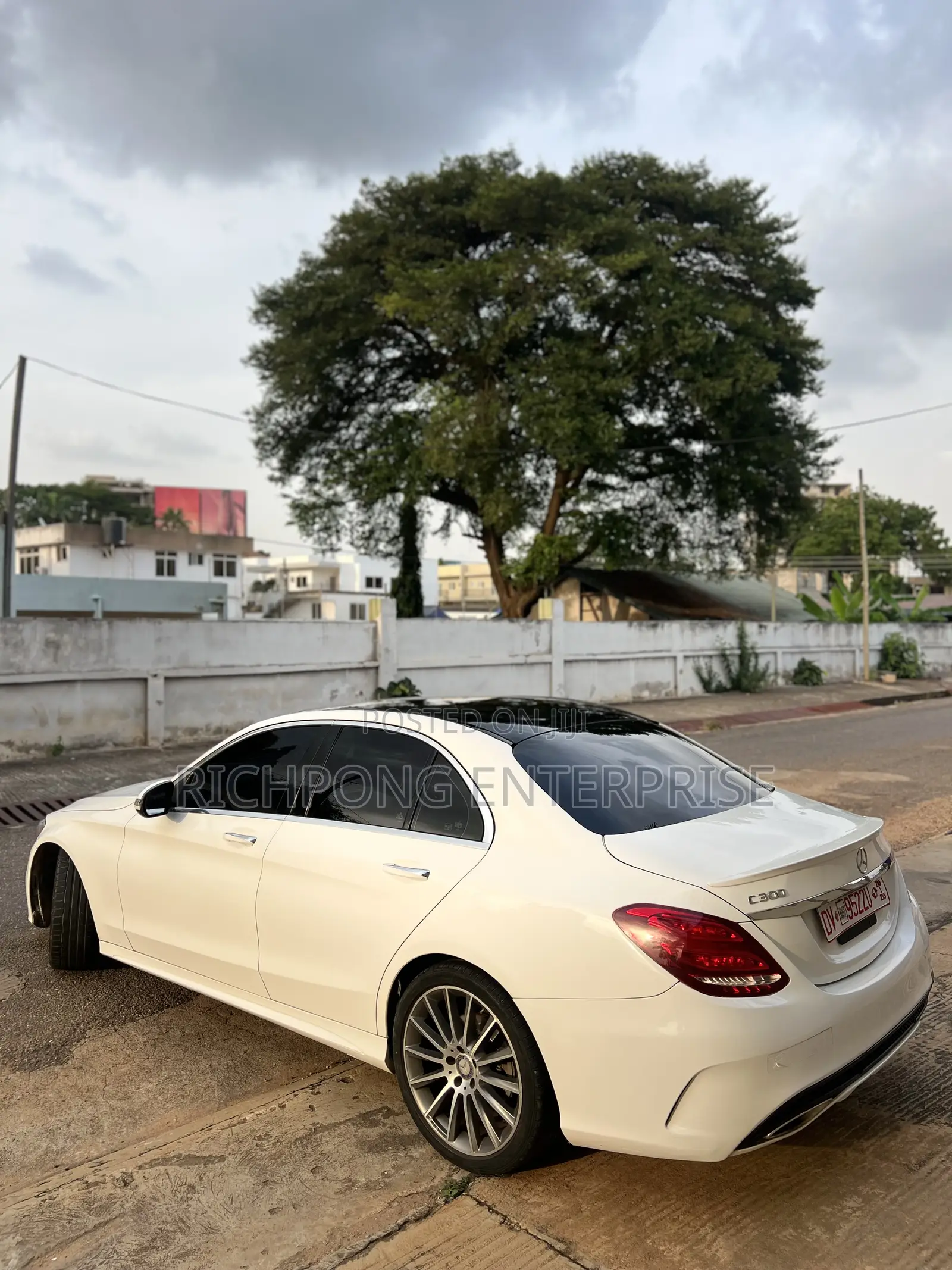 Mercedes-Benz C300 Sport Sedan RWD (2.0L 4cyl 7A) 2017 White