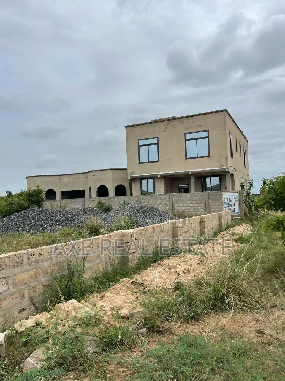 Free Building Materials on Half Plot