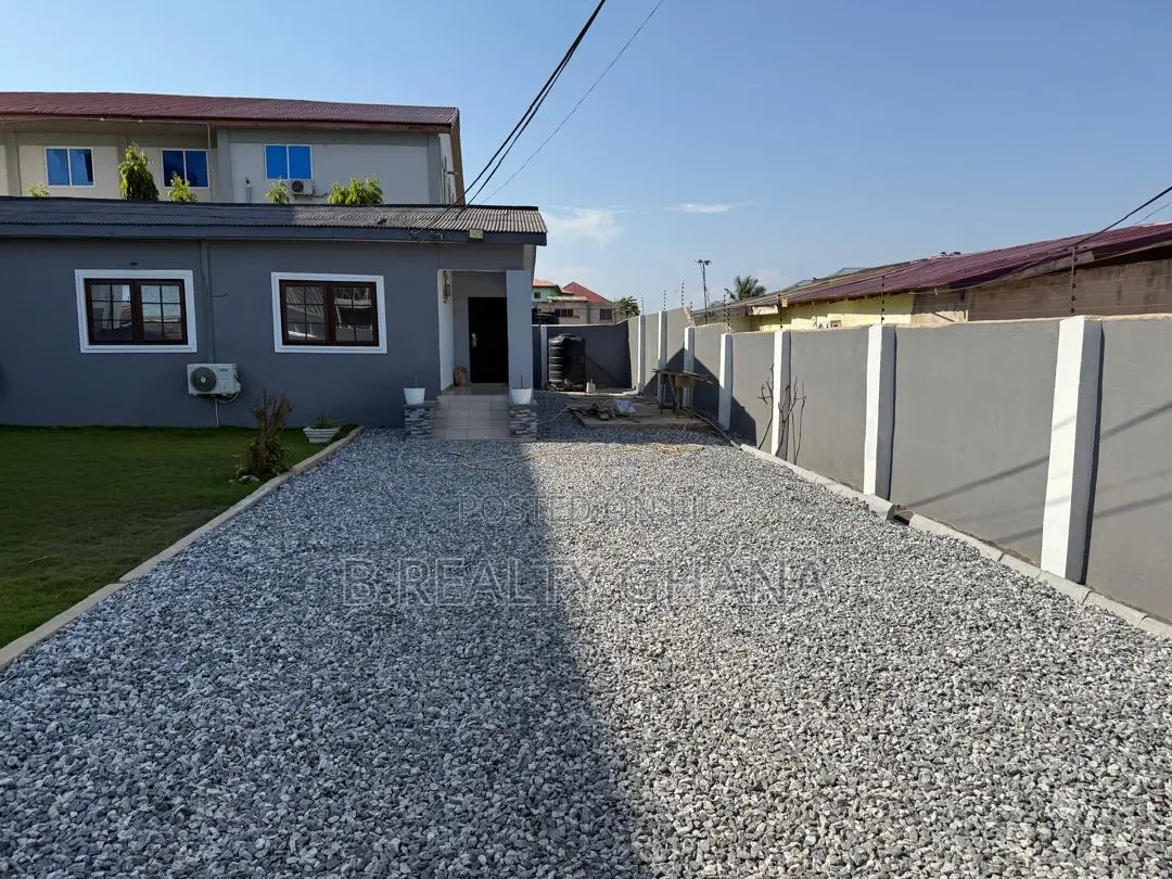 3bdrm Bungalow in Airport Residential Area for rent
