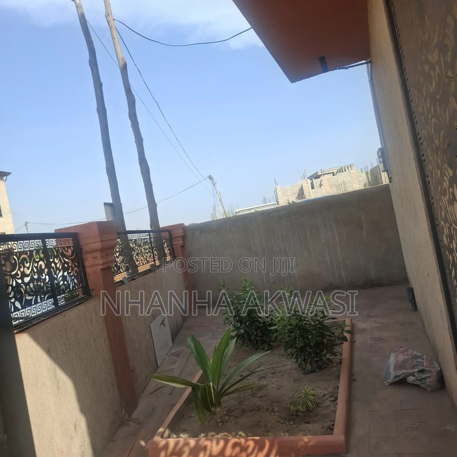 4bdrm House in Community 12, Tema Metropolitan for rent