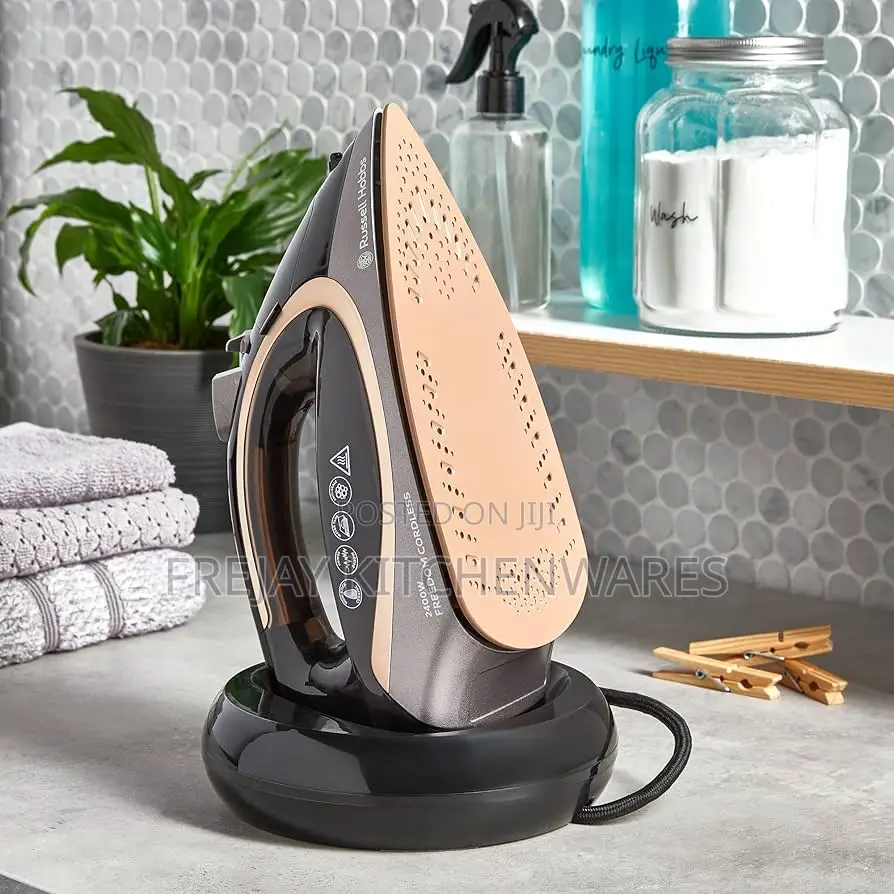 Russell Hobbs Freedom Cordless Iron