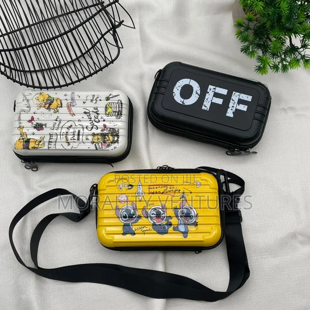 Supreme Off White Shoulder Bags