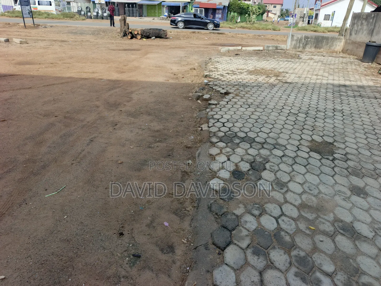 6bdrm Apartment in 6 Units Apartment, Tema Metropolitan for sale