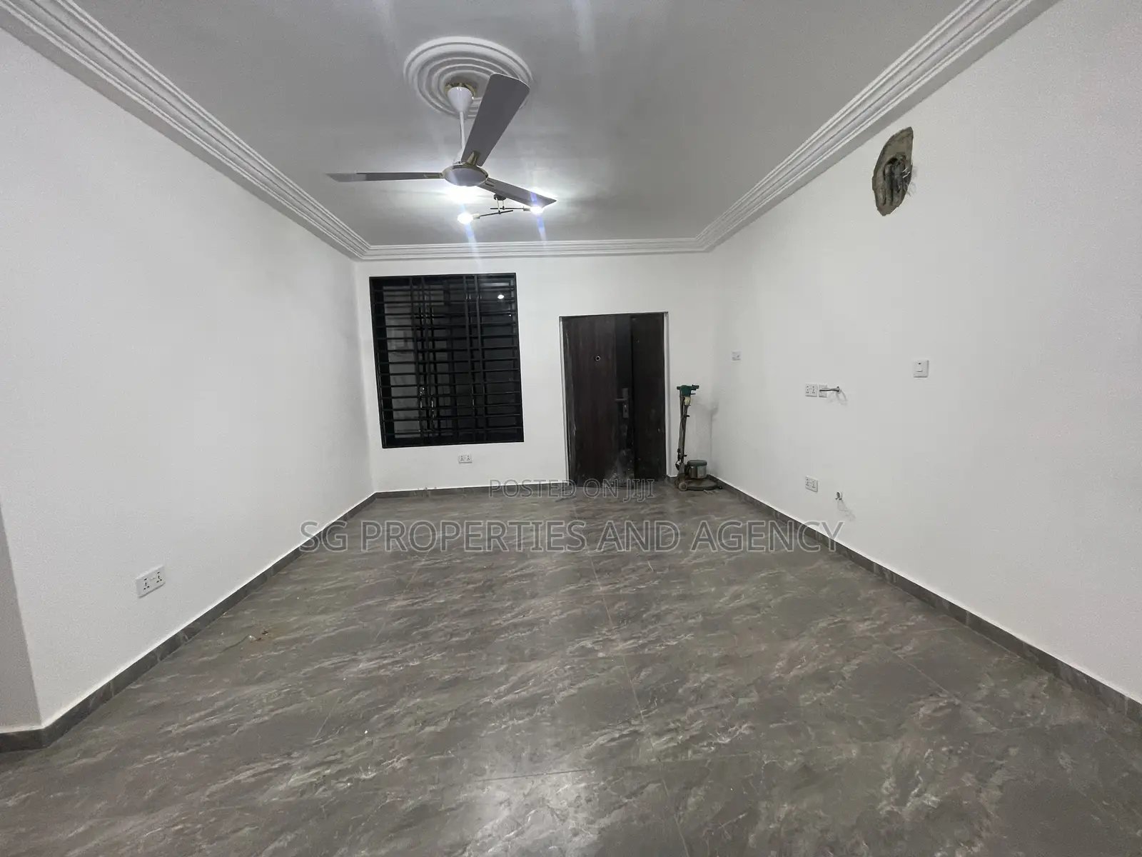 1bdrm Apartment in Lashibi, Sakumono for rent