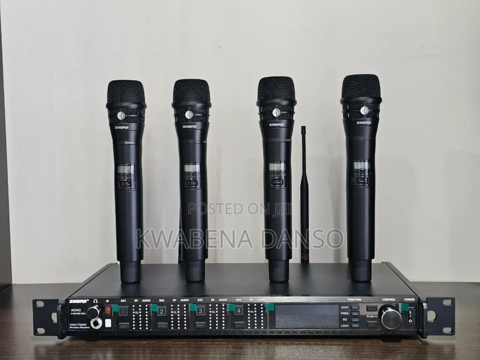 Shure Ad4q Axient Digital 4 Channel Wireless Microphone