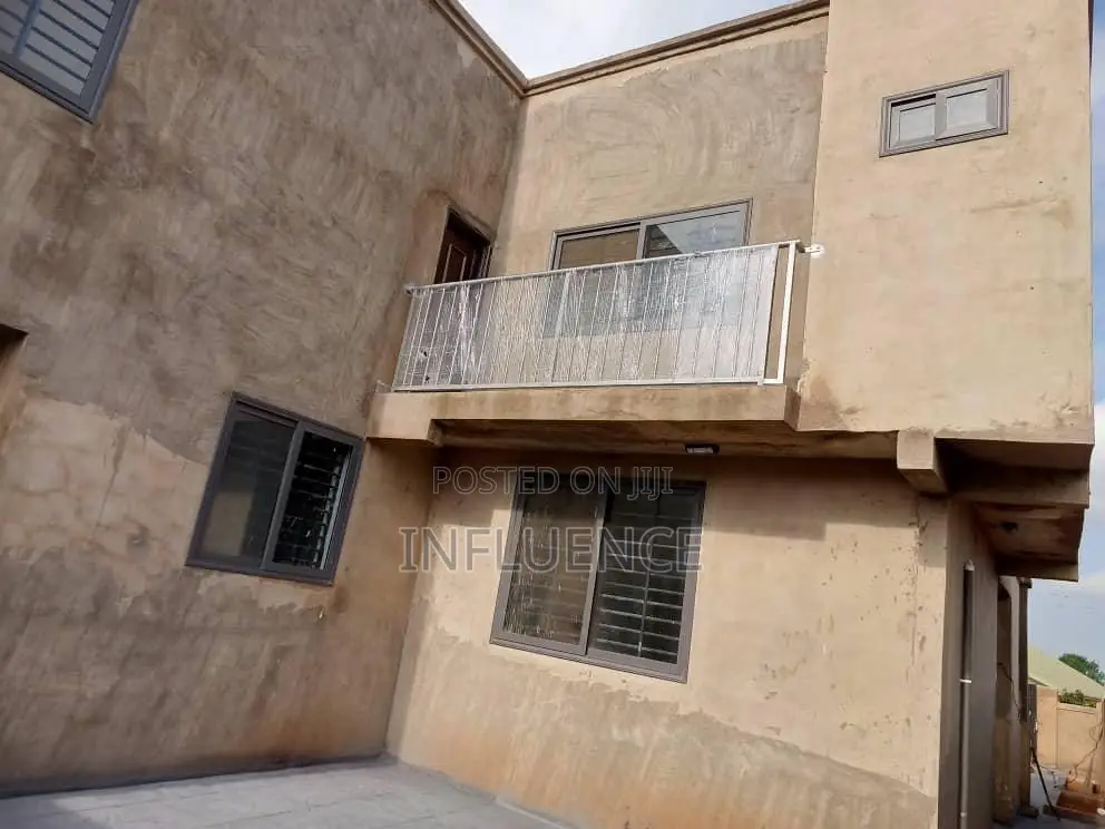 4bdrm House in Oyarifa, East Legon for sale