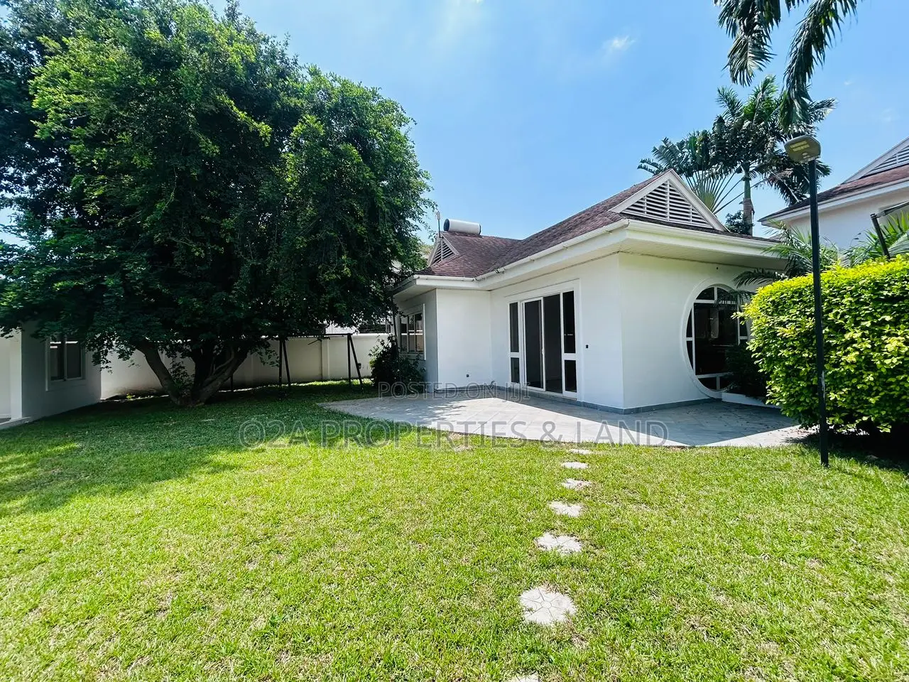 4bdrm House in Airport Hills, New Legon for sale