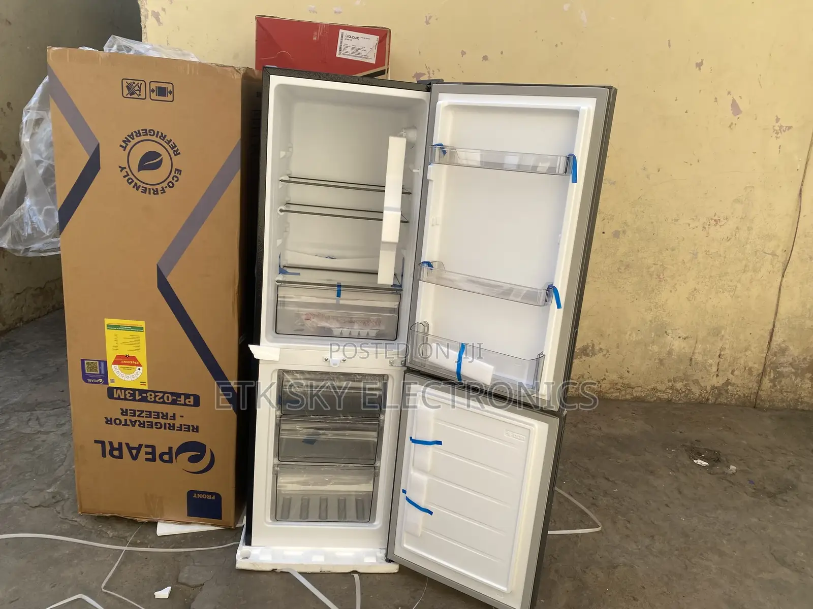 Pearl 157liters Bottom Freezer Fridge Pf-028-13m