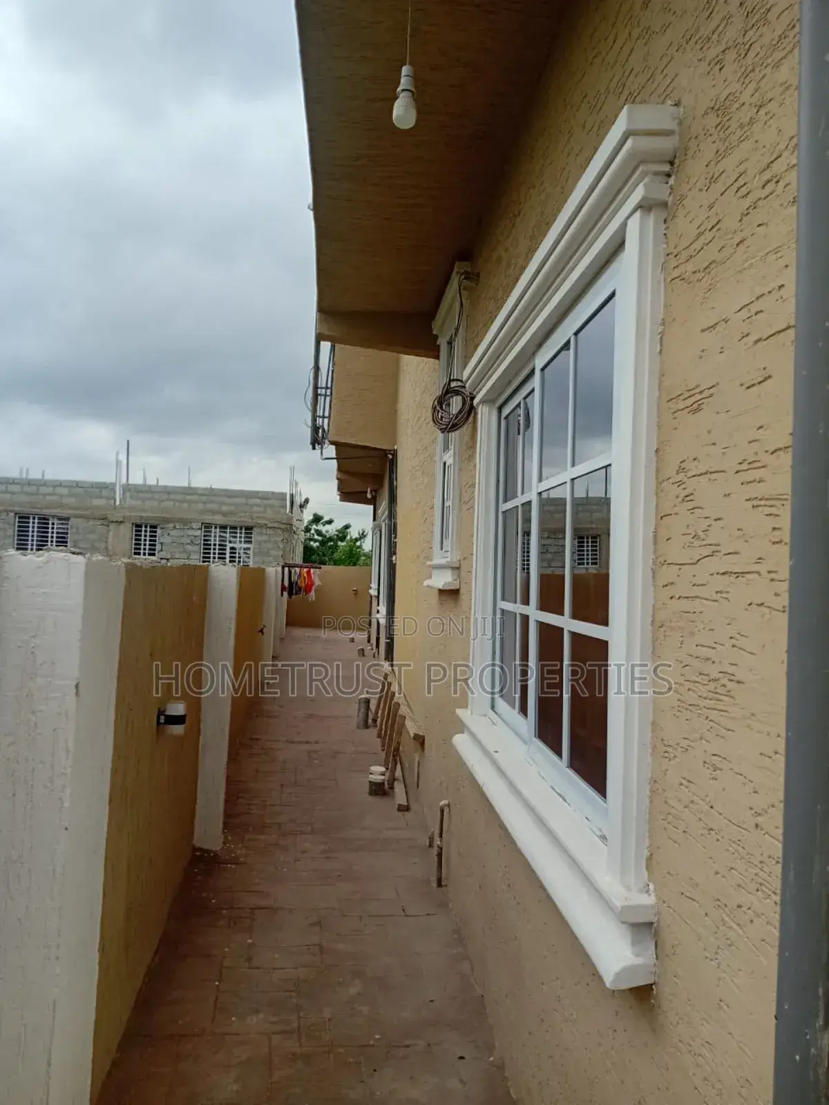 4bdrm Duplex in Hometrust Properties, Amasaman for sale