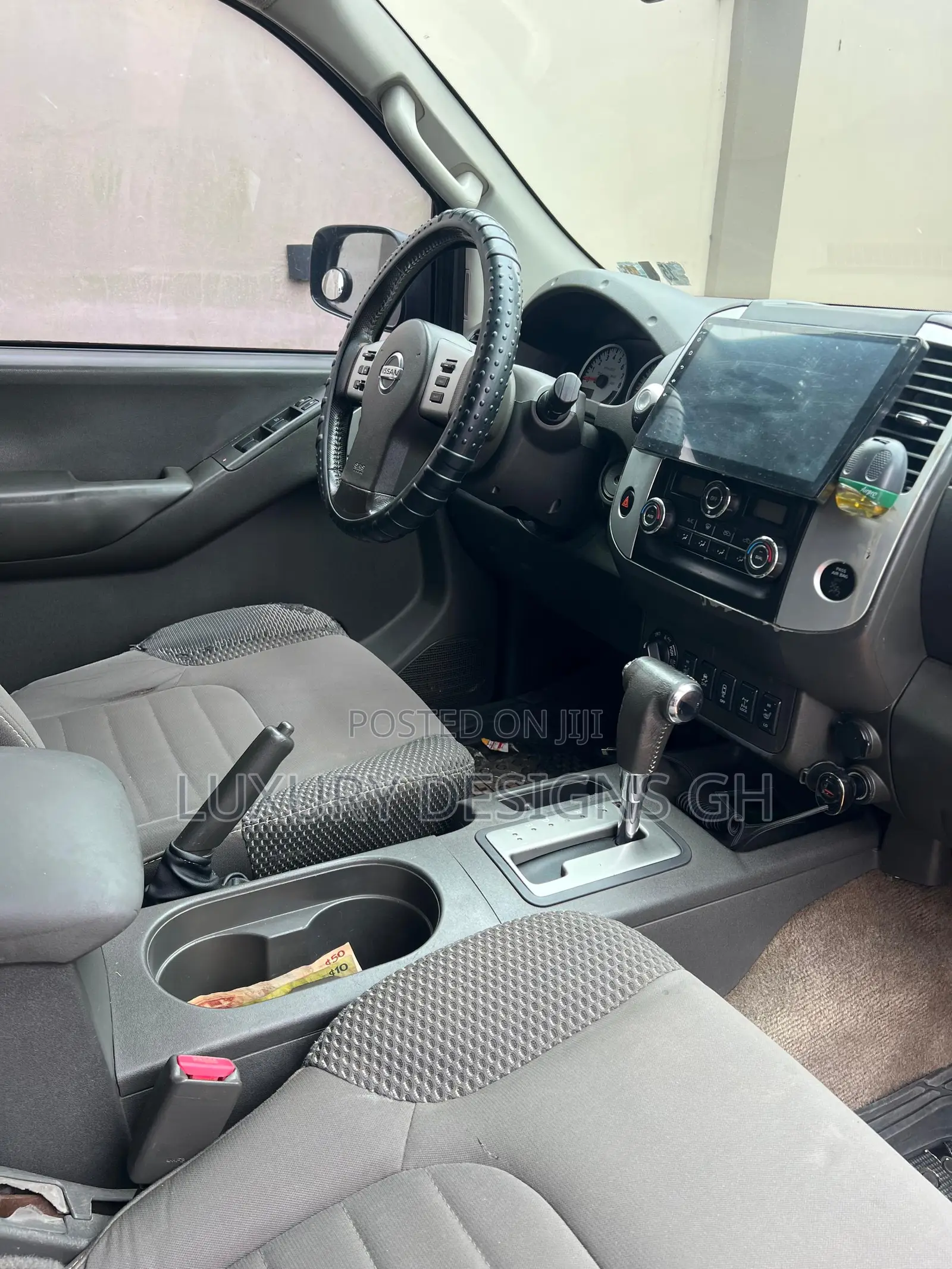 Nissan Frontier 2014 Black