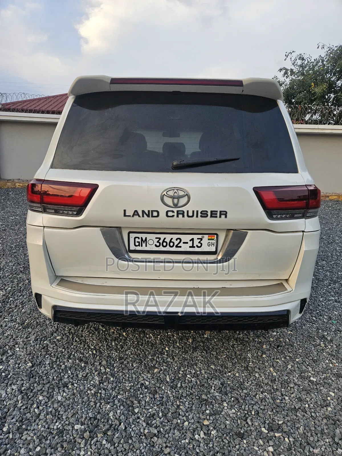 Toyota Land Cruiser 2013 White