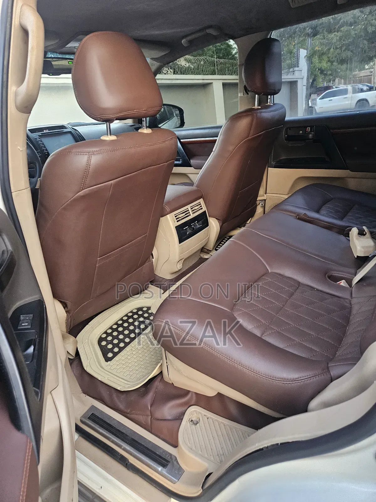 Toyota Land Cruiser 2013 White
