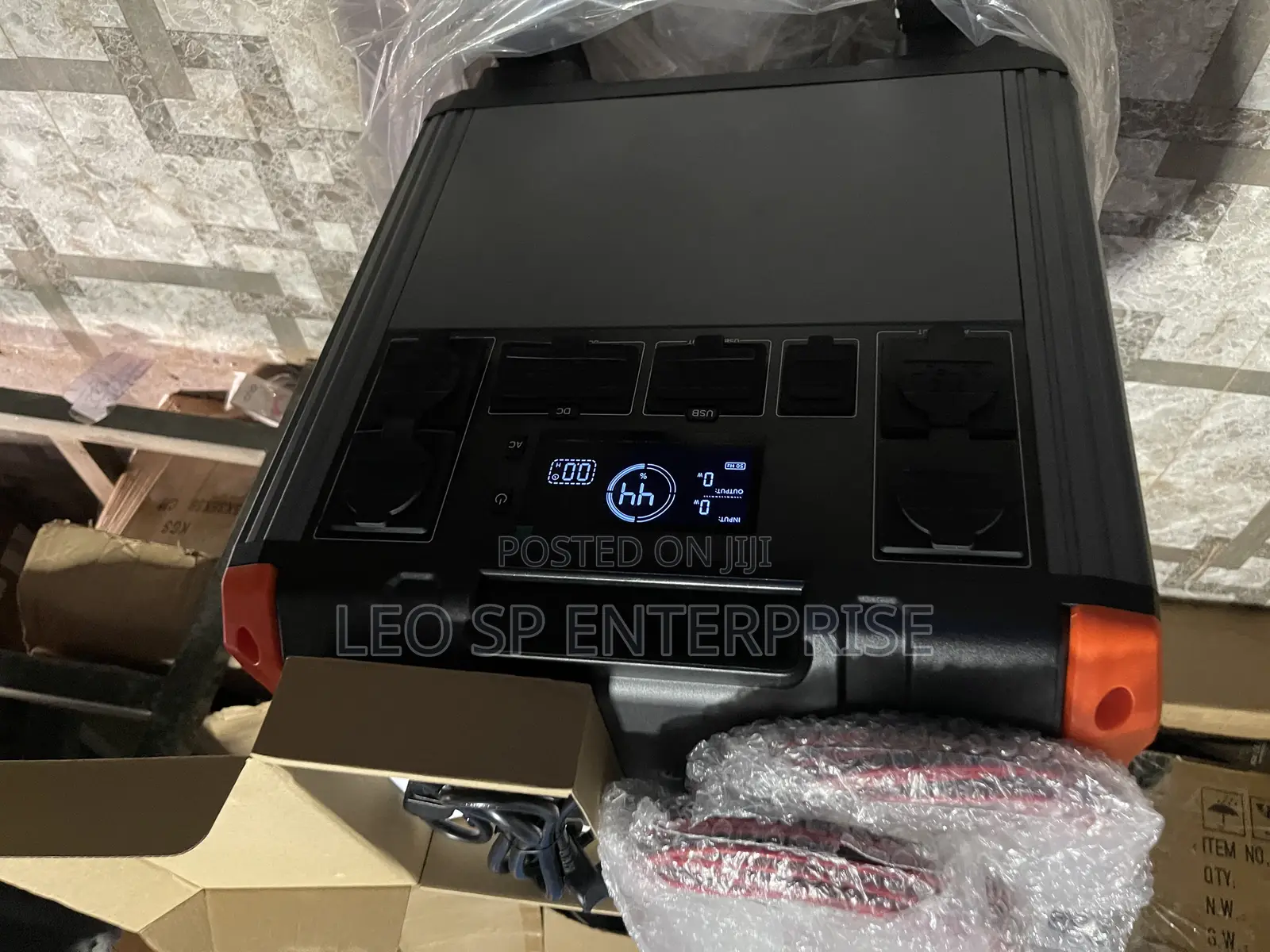 5000w With 5376wh Batteries, Comes With 800w Panel