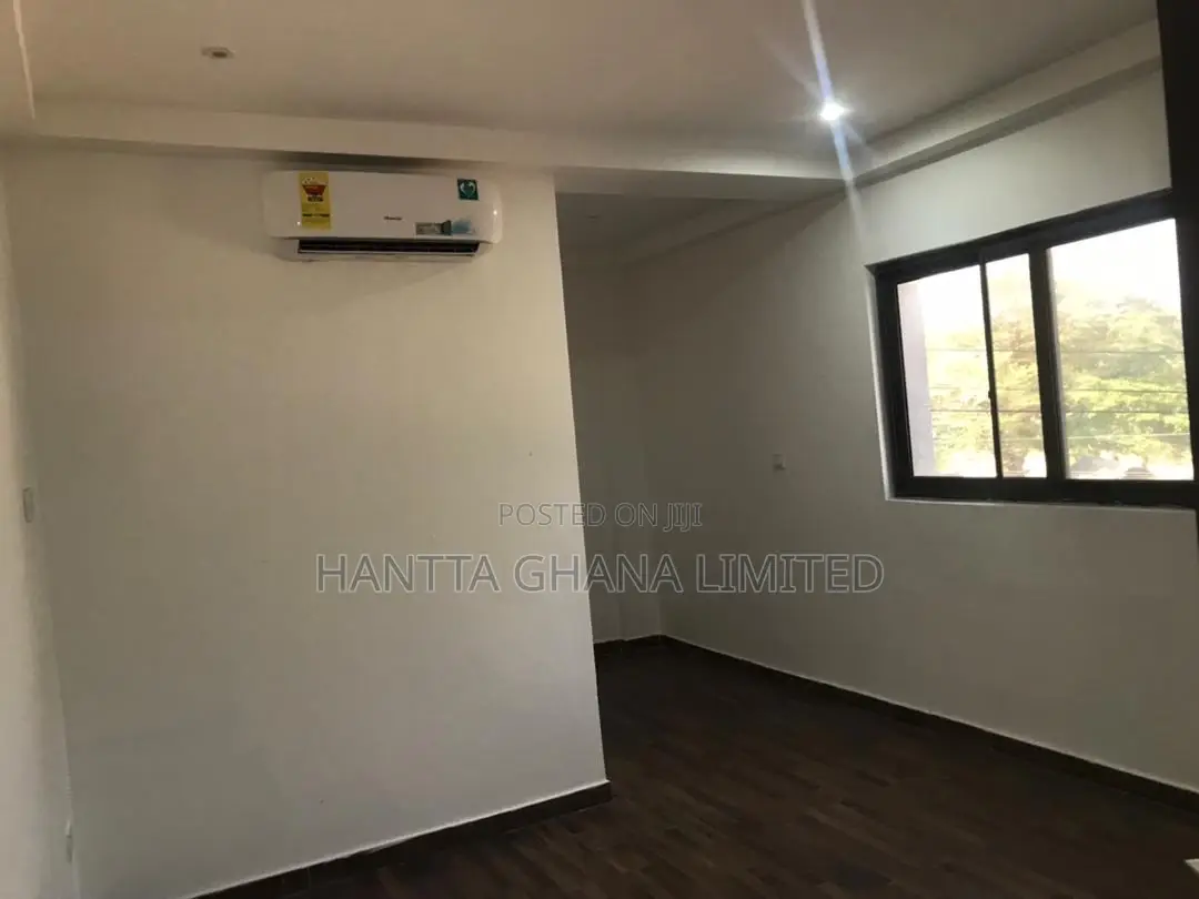 2bdrm Apartment in East Legon, A&C Mall Area for rent